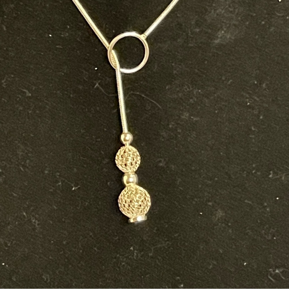 Elegant Silver Double Mesh Ball Lariat Necklace stamped 925 Silver - Picture 4 of 10